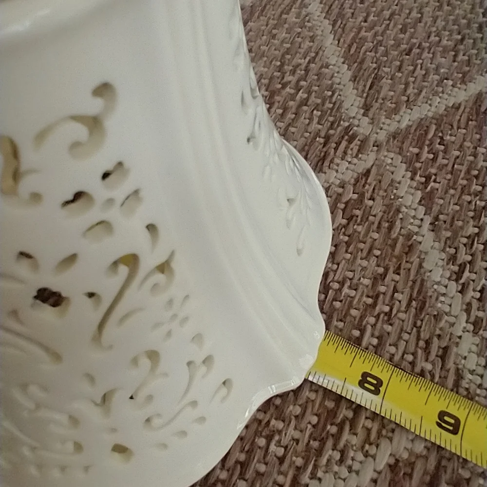 Yankee Candle Cream Ceramic Holder Shade - Picture 11 of 11